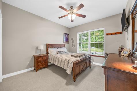 718 Palmyra Drive NE Cedar Rapids IA 52402