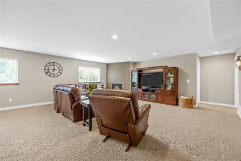 718 Palmyra Drive NE Cedar Rapids IA 52402
