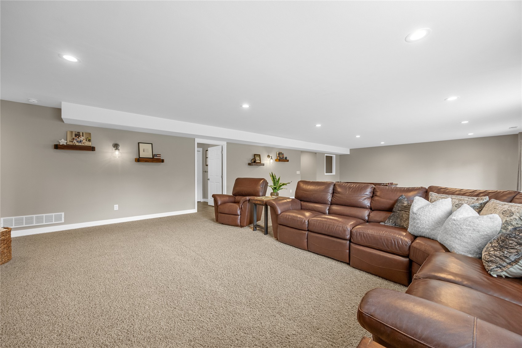 718 Palmyra Drive NE Cedar Rapids IA 52402