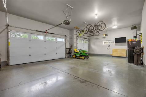 718 Palmyra Drive NE Cedar Rapids IA 52402