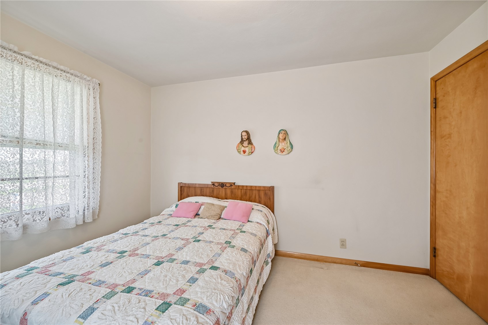 618 Evergreen Street Norway IA 52318