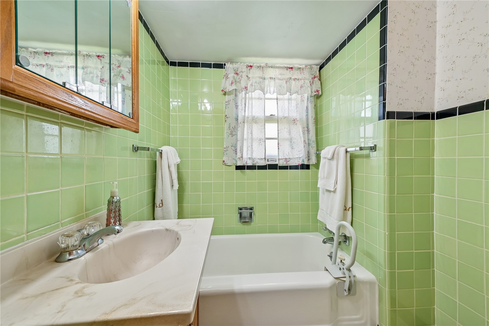 618 Evergreen Street Norway IA 52318