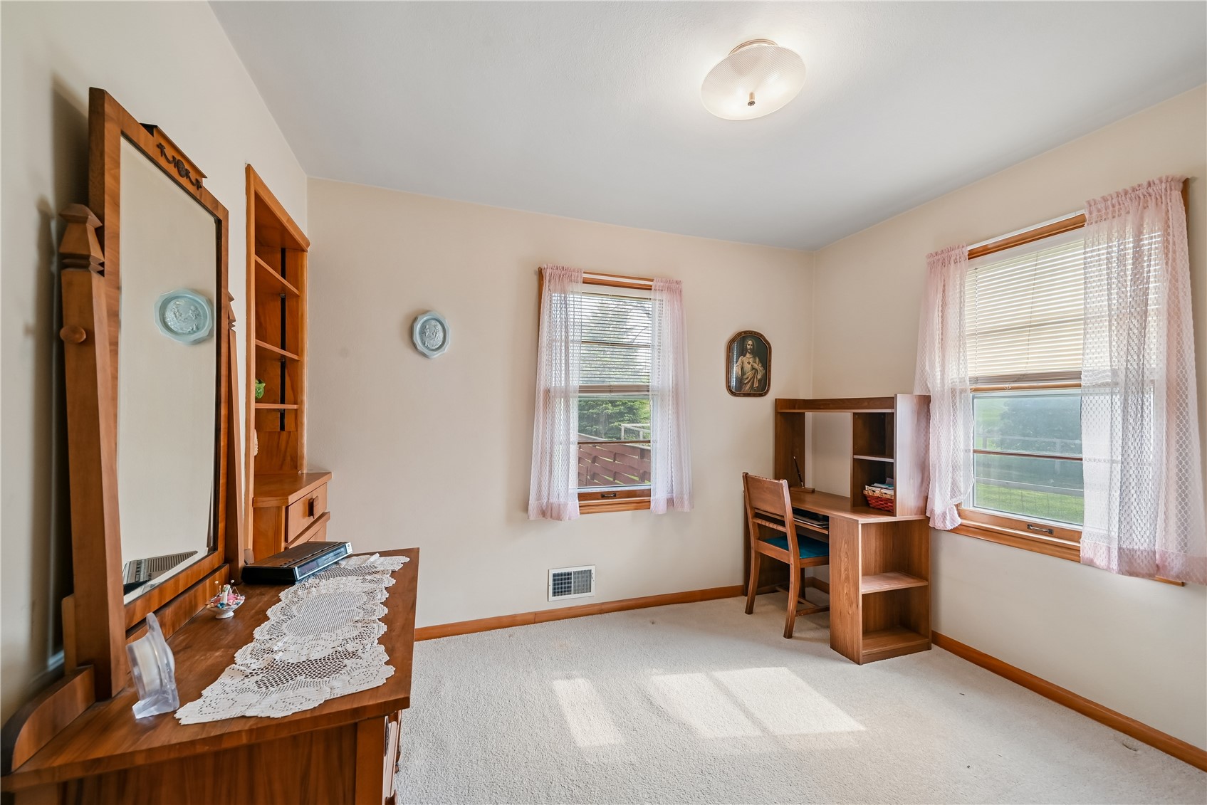 618 Evergreen Street Norway IA 52318