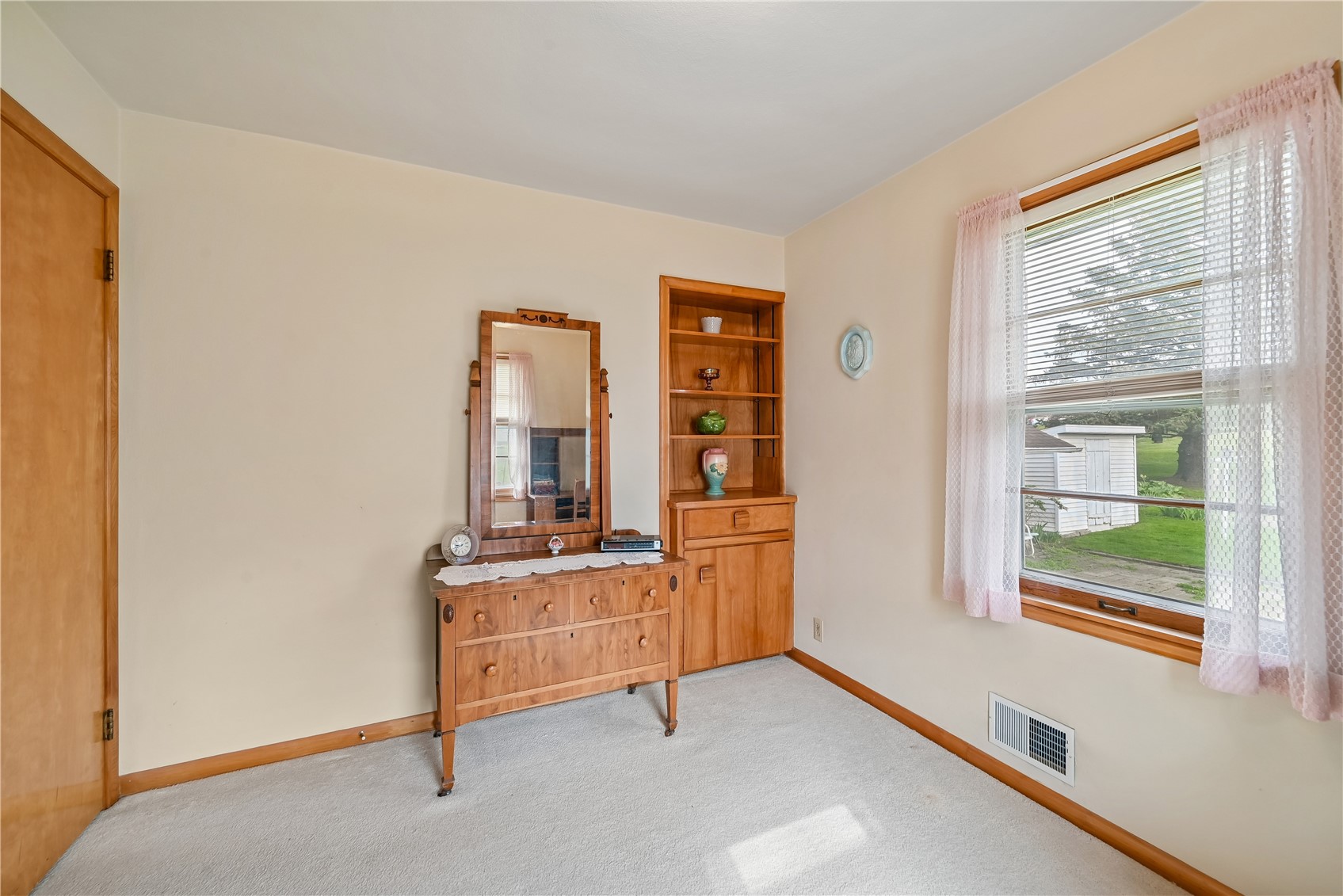 618 Evergreen Street Norway IA 52318