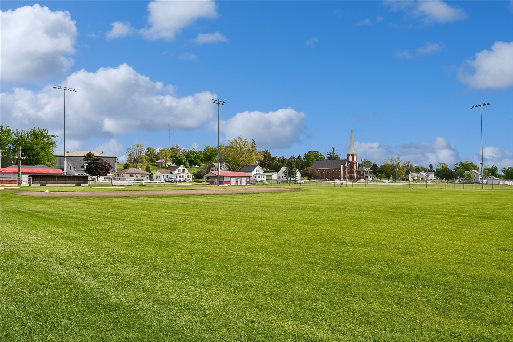 618 Evergreen Street Norway IA 52318