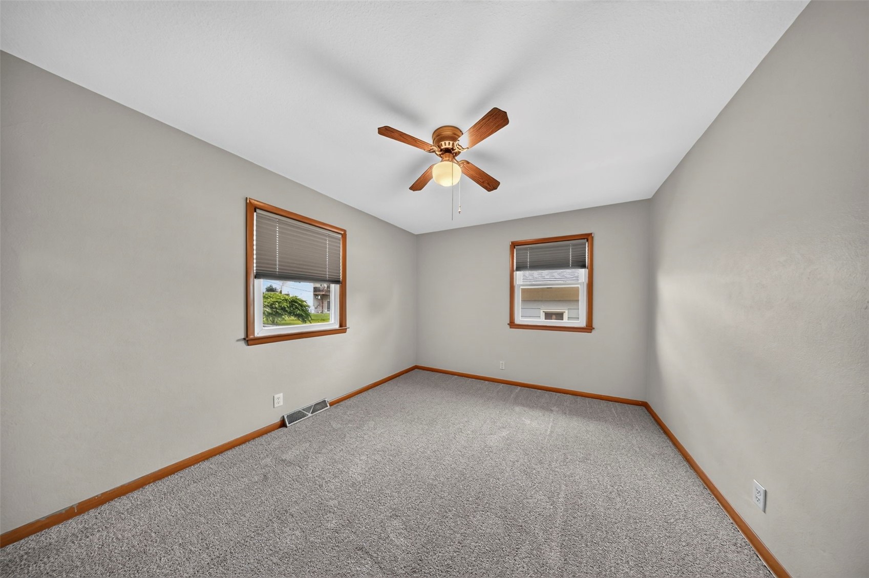 2512 Mallory Street SW Cedar Rapids IA 52404
