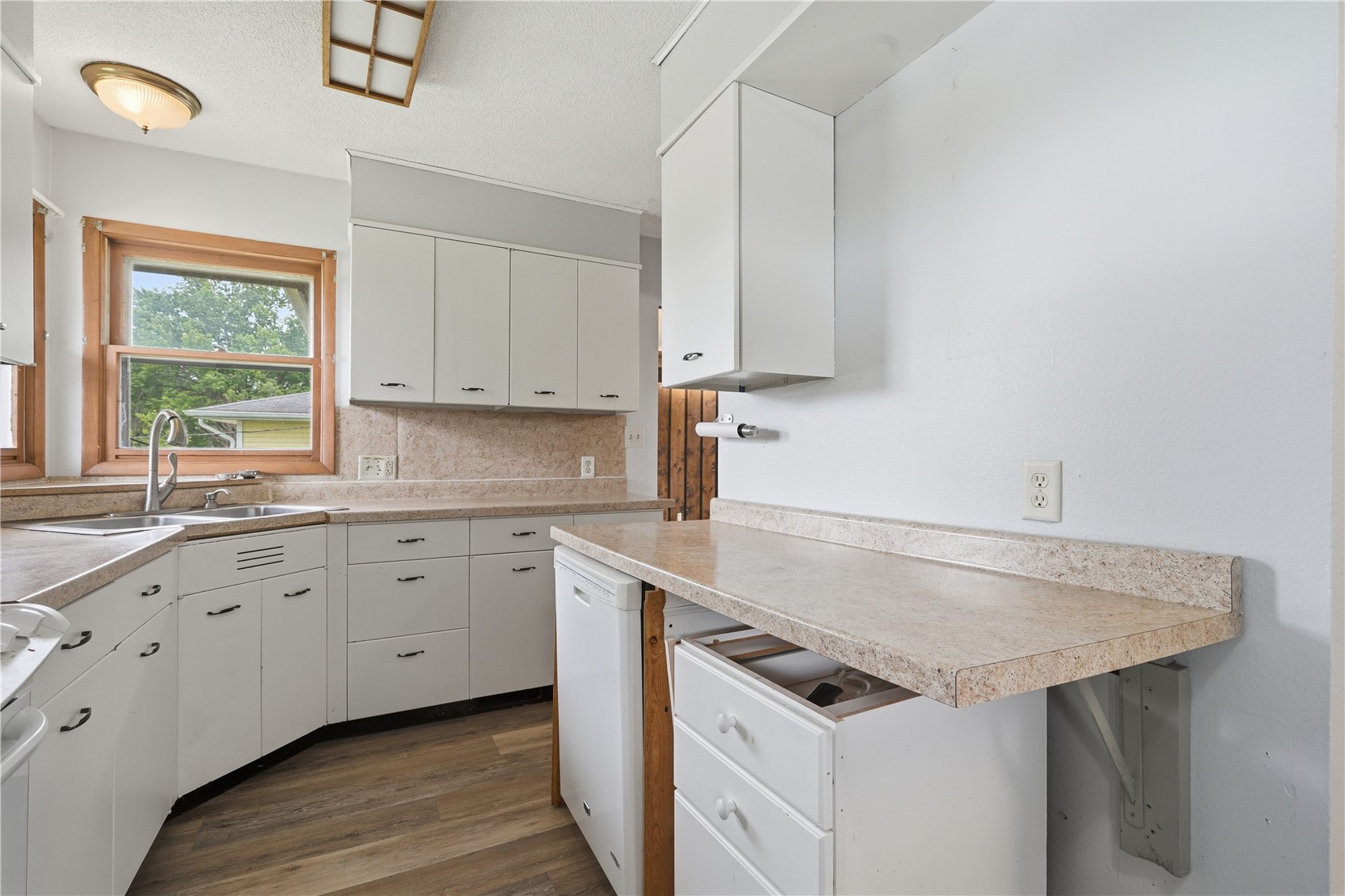 1672 10th Street NW Cedar Rapids IA 52305