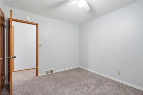 1672 10th Street NW Cedar Rapids IA 52305