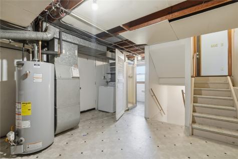 1672 10th Street NW Cedar Rapids IA 52305