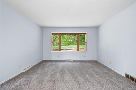 1672 10th Street NW Cedar Rapids IA 52305