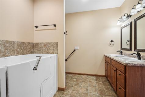 358 Eastview Avenue Marion IA 52302