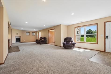 358 Eastview Avenue Marion IA 52302