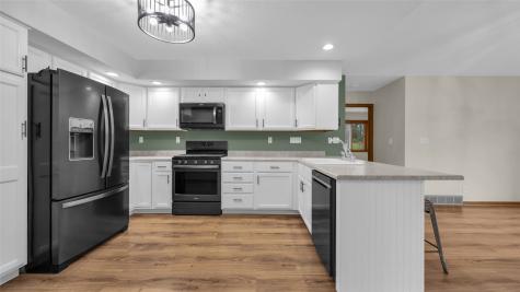 4802 Mcgowan Drive Cedar Rapids IA 52403