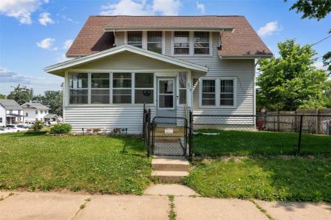 273 Highland Drive NW Cedar Rapids IA 52405