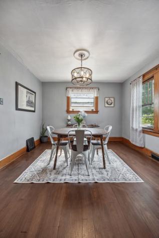273 Highland Drive NW Cedar Rapids IA 52405
