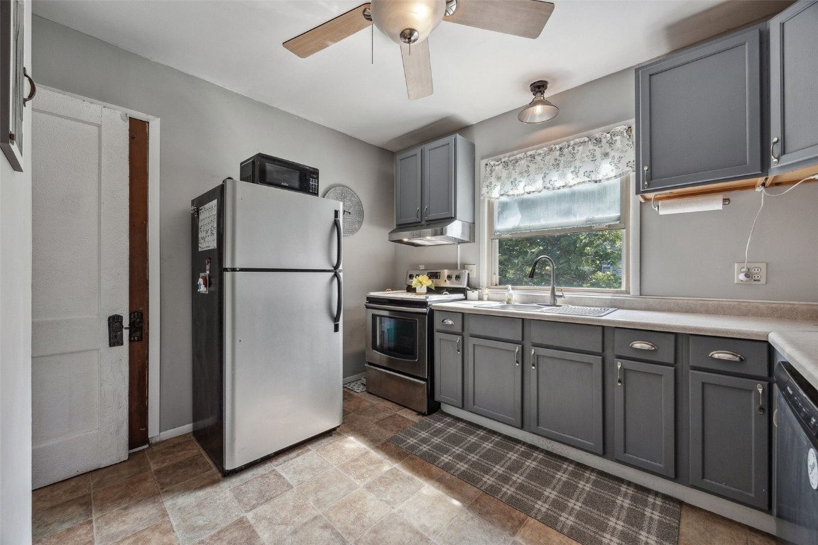 273 Highland Drive NW Cedar Rapids IA 52405
