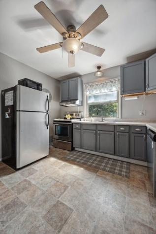 273 Highland Drive NW Cedar Rapids IA 52405