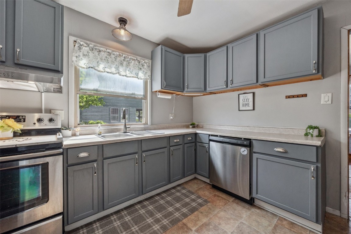 273 Highland Drive NW Cedar Rapids IA 52405