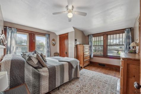 273 Highland Drive NW Cedar Rapids IA 52405