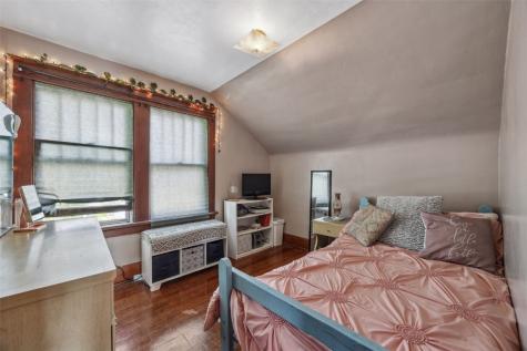 273 Highland Drive NW Cedar Rapids IA 52405