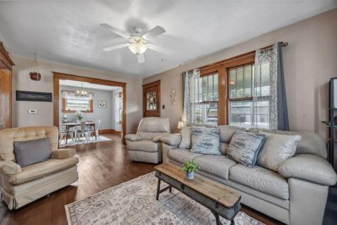 273 Highland Drive NW Cedar Rapids IA 52405
