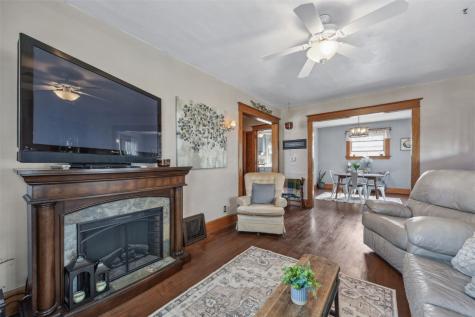 273 Highland Drive NW Cedar Rapids IA 52405
