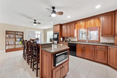 4801 Deer View Road Cedar Rapids IA 52411