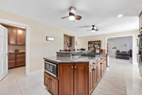 4801 Deer View Road Cedar Rapids IA 52411