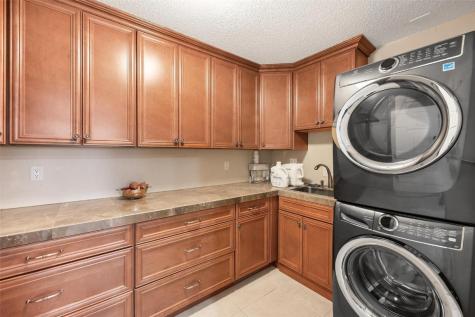 4801 Deer View Road Cedar Rapids IA 52411