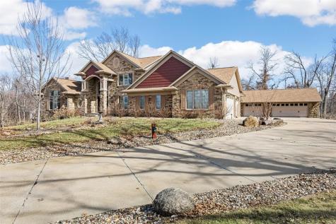 4801 Deer View Road Cedar Rapids IA 52411