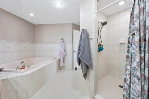 4801 Deer View Road Cedar Rapids IA 52411