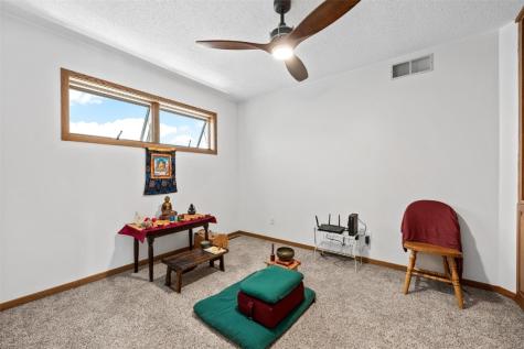 4801 Deer View Road Cedar Rapids IA 52411