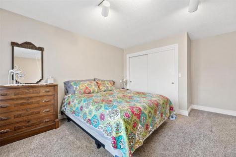 4801 Deer View Road Cedar Rapids IA 52411