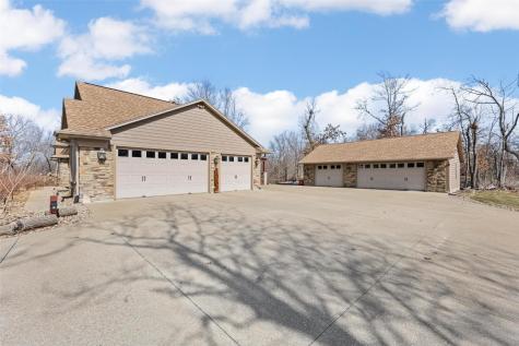 4801 Deer View Road Cedar Rapids IA 52411