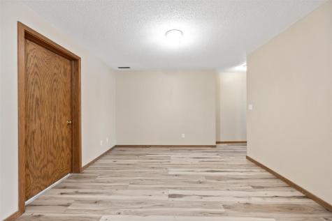 4801 Deer View Road Cedar Rapids IA 52411