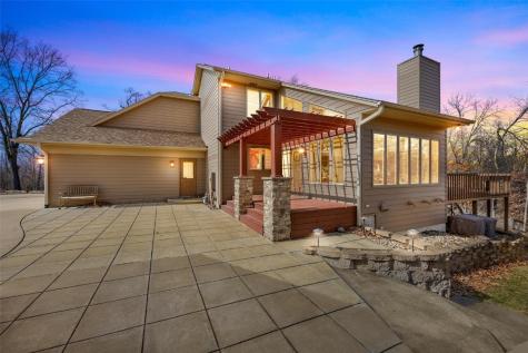 4801 Deer View Road Cedar Rapids IA 52411