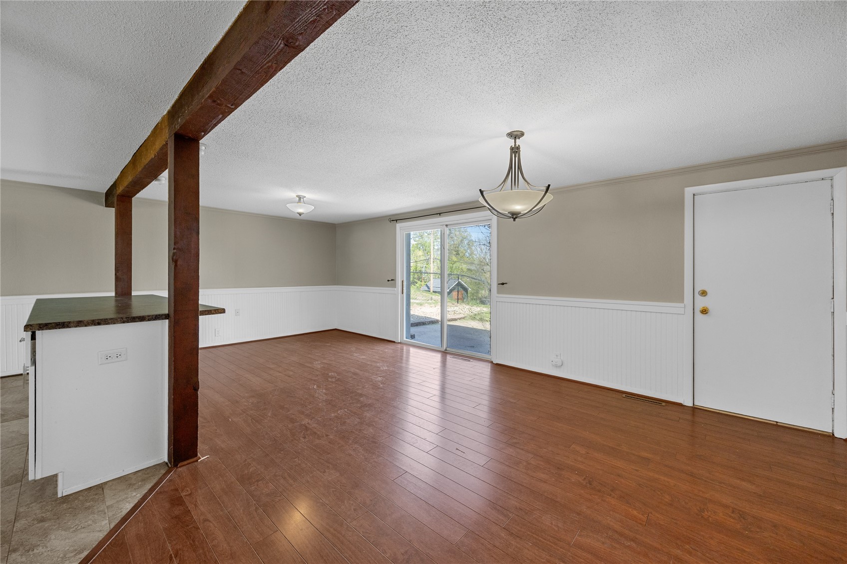 3908 Knollcrest NE Cedar Rapids IA 52402