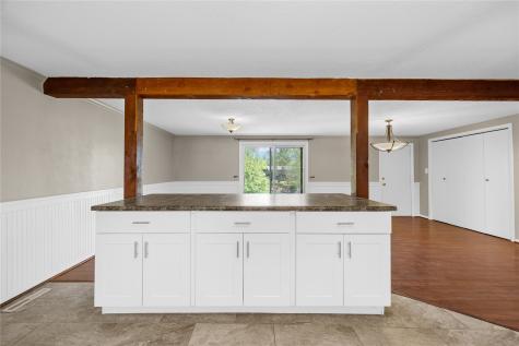 3908 Knollcrest NE Cedar Rapids IA 52402