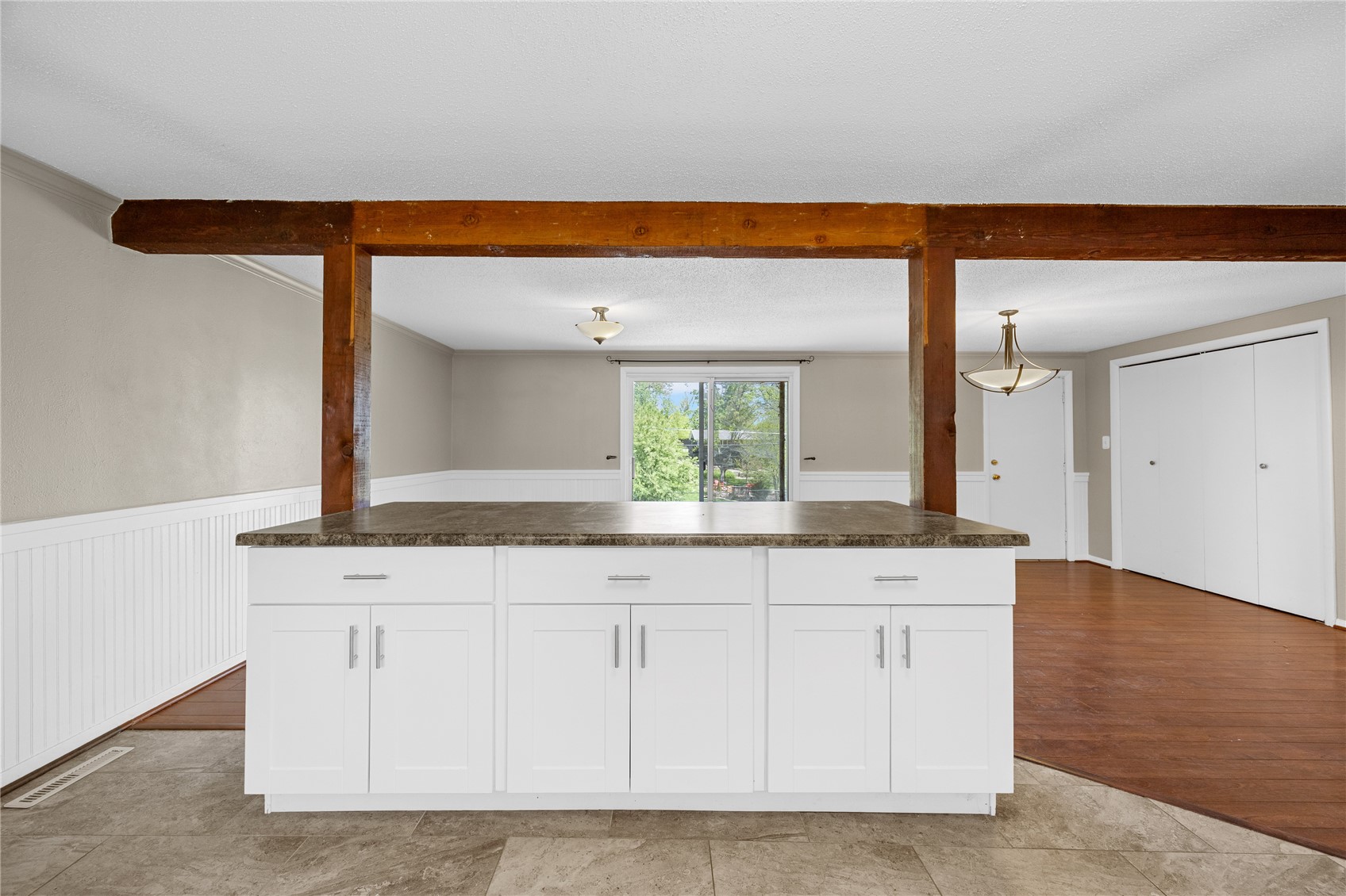 3908 Knollcrest NE Cedar Rapids IA 52402