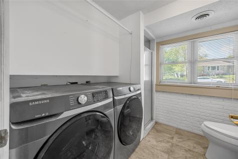 3908 Knollcrest NE Cedar Rapids IA 52402