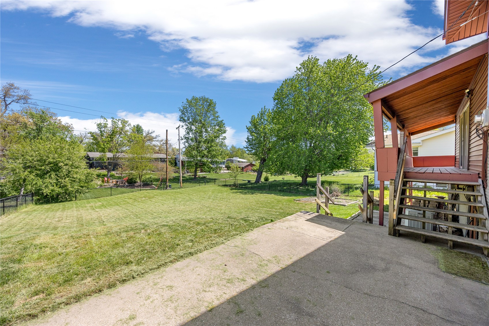 3908 Knollcrest NE Cedar Rapids IA 52402