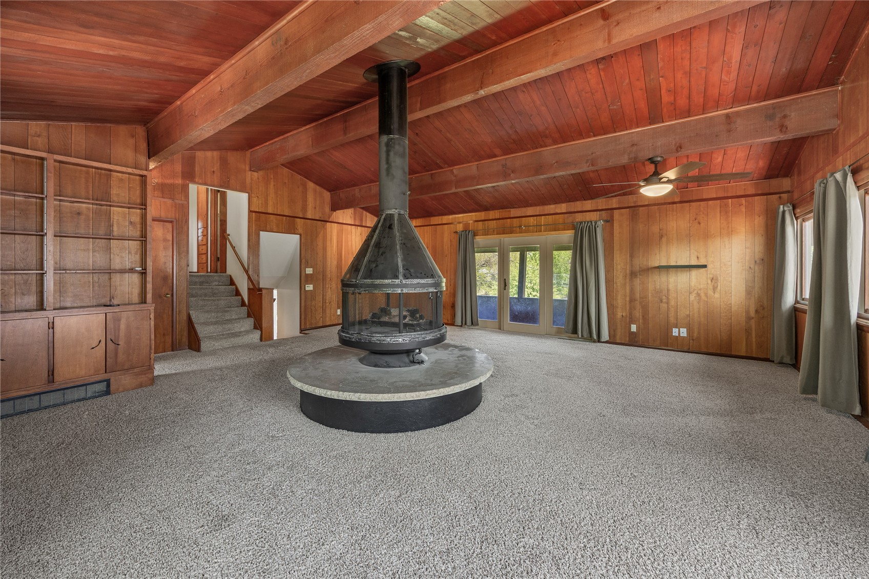 3908 Knollcrest NE Cedar Rapids IA 52402