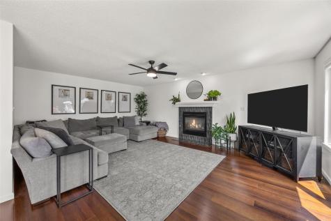 7112 Walden Road NE Cedar Rapids IA 52402