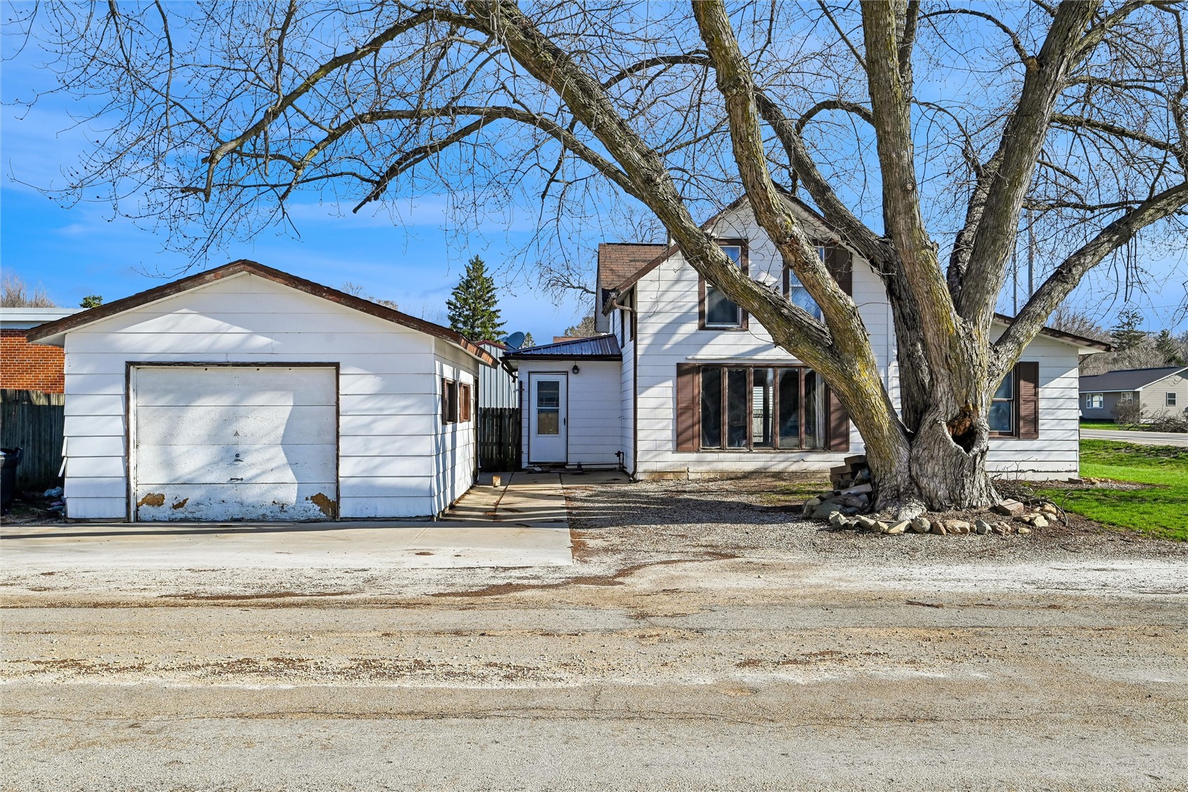 5930 Troy Mills Road Coggon IA 52218