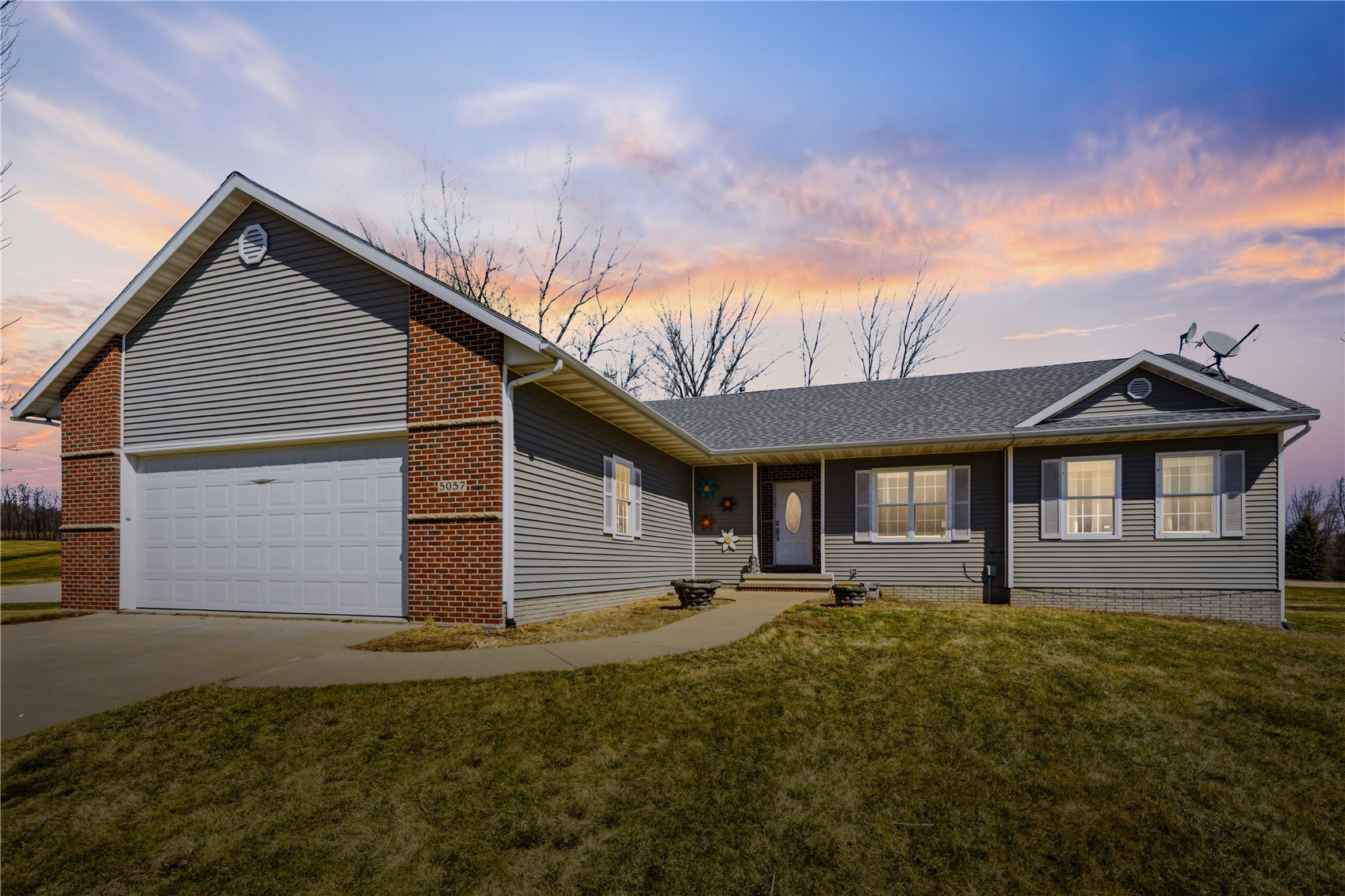 5057 Schwiebert Drive Walker IA 52352
