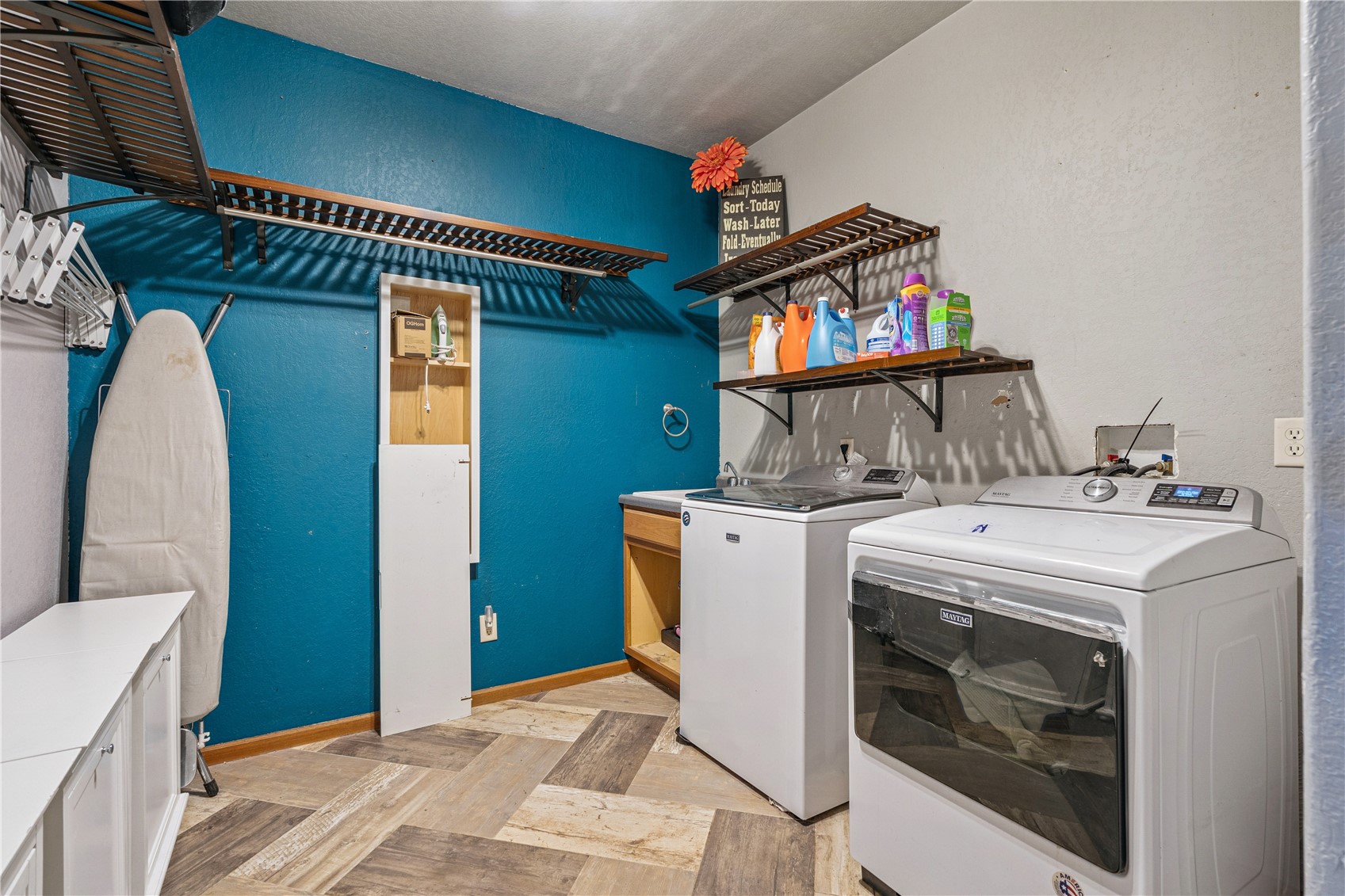 5057 Schwiebert Drive Walker IA 52352