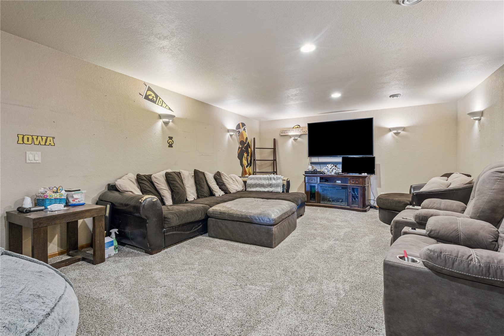 5057 Schwiebert Drive Walker IA 52352