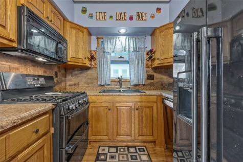 1801 Hamilton Street SW Cedar Rapids IA 52404