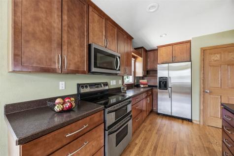 1425 Harold Drive SE Cedar Rapids IA 52403