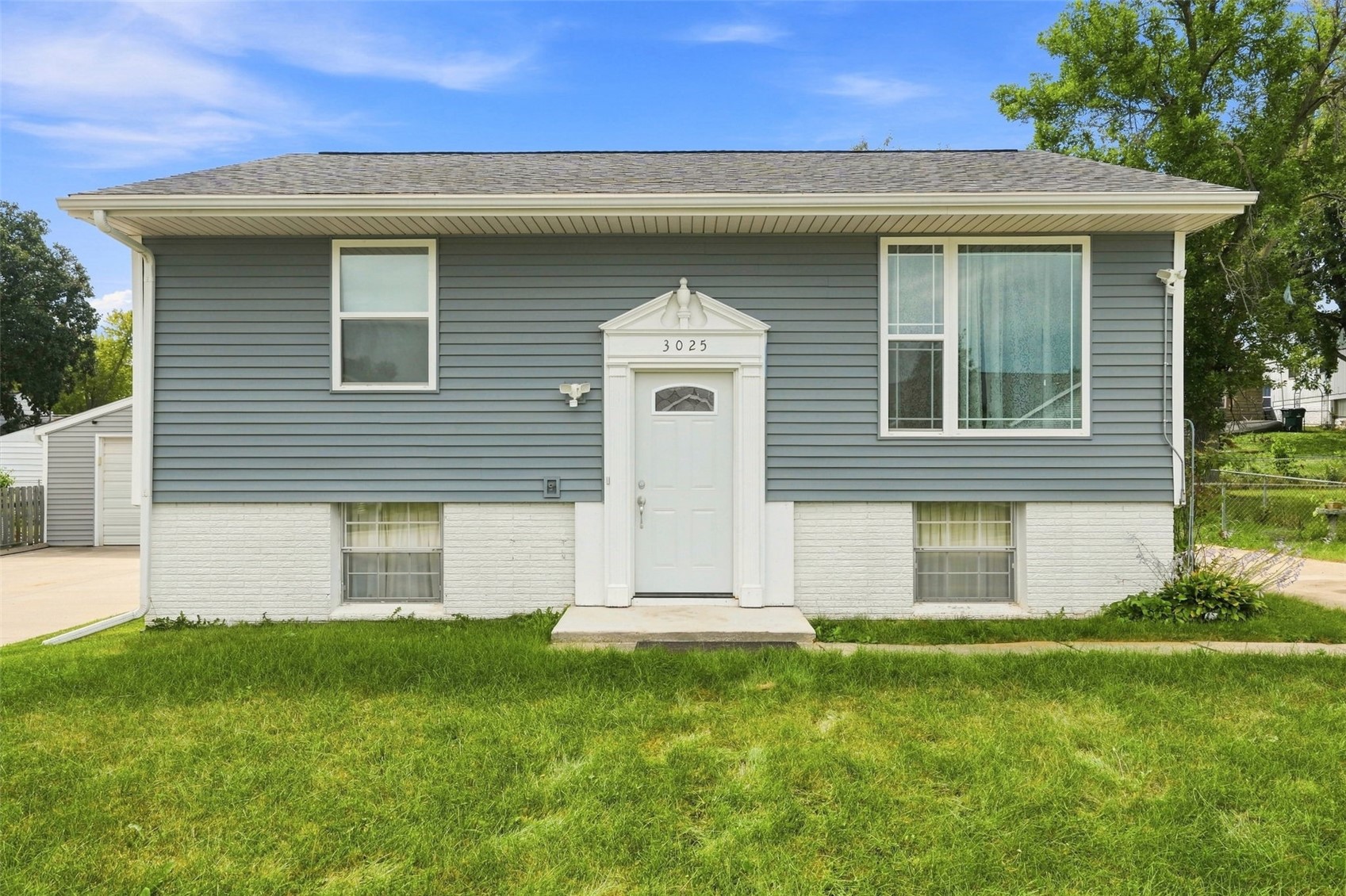 3025 29th Avenue SW Cedar Rapids IA 52404